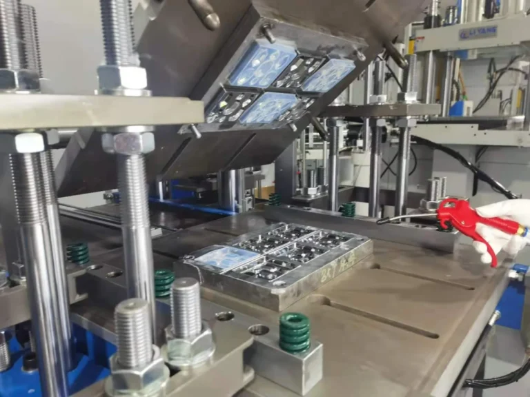 silicone-parts-manufacturing-factory-1030x773